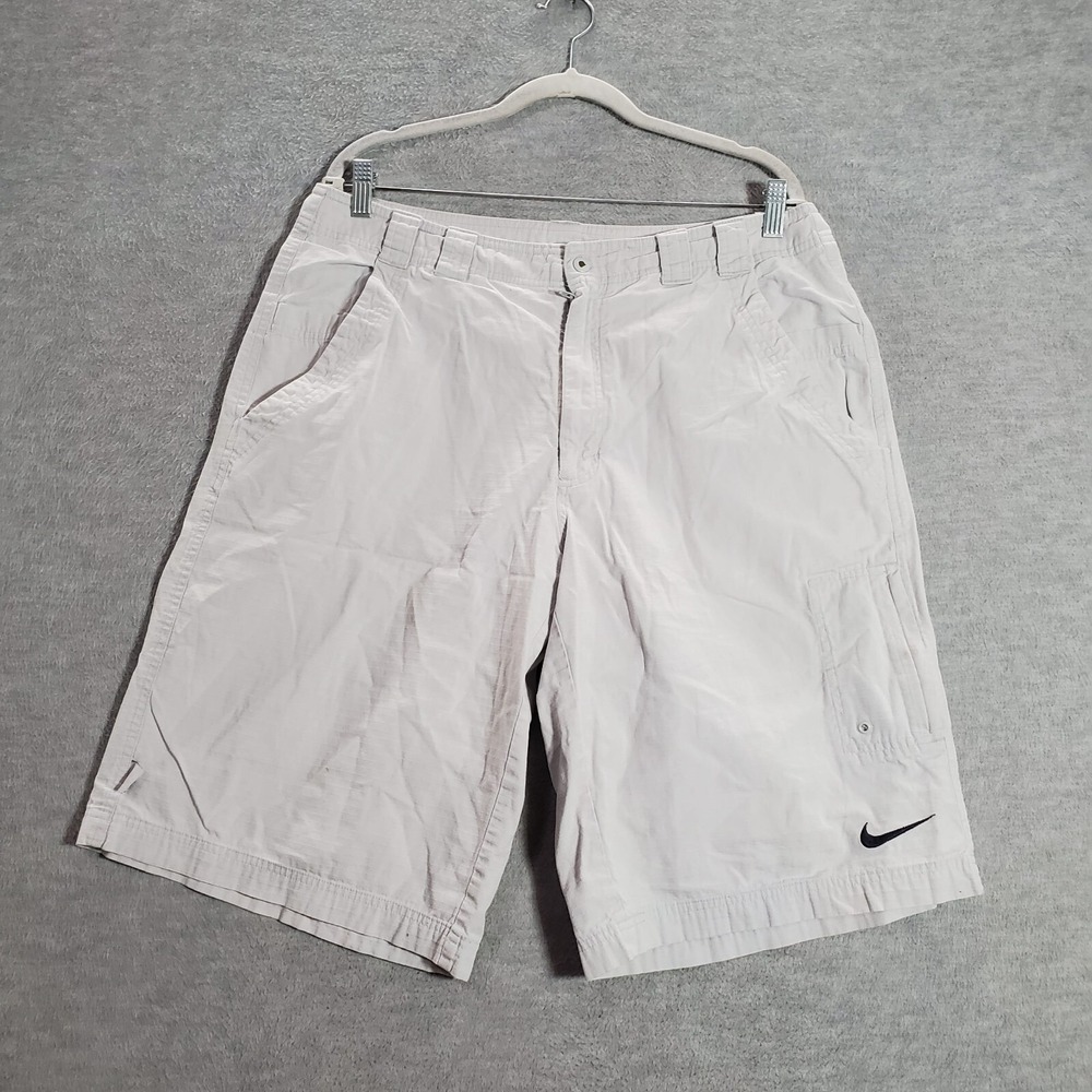VINTAGE Nike Men Shorts 36 Gray Ripstop Cargo Outdoor Hiking Logo Y2K READ